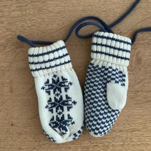 Hanna Andersson Knit Mittens